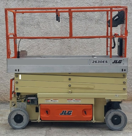 PLATAFORMA TESOURA JLG 2630ES a venda