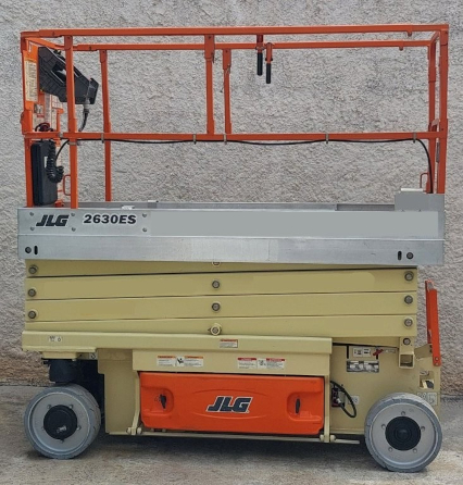 PLATAFORMA TESOURA JLG 2630ES a venda