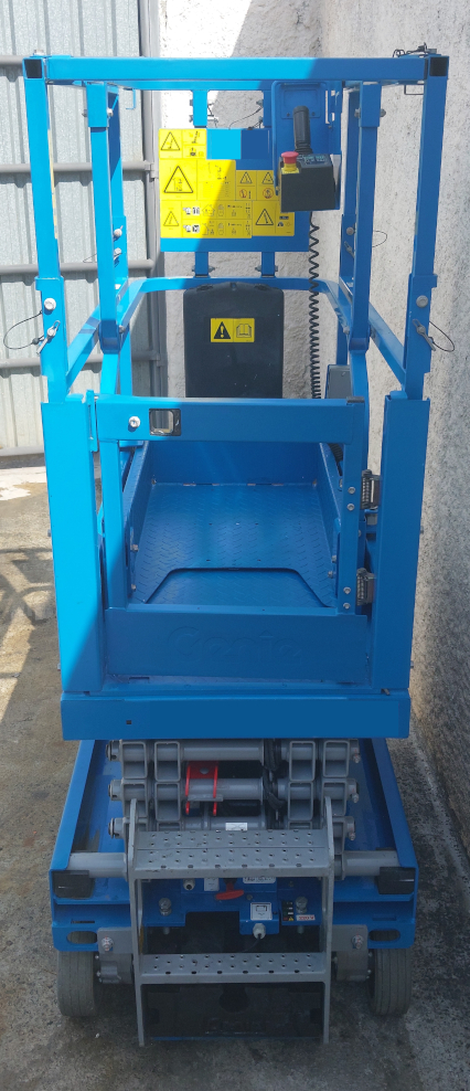 PLATAFORMA TESOURA GENIE GS1330m a venda